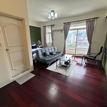 伊家民宿yi Home 志航路一段398號 T'ai-tung Extérieur photo